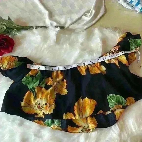 Persun Sleeveless Blouse  Large - Picture 3 of 6